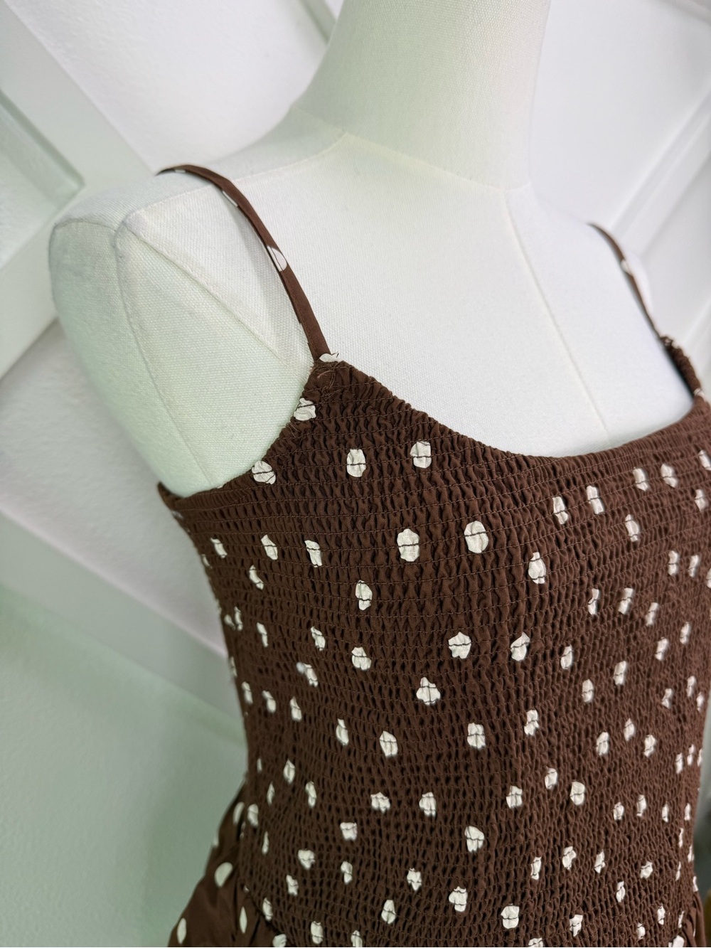 NWT Abercrombie & Fitch Smocked Dipped Waist Midi Dress Brown Polka Dot L Tall - Picture 5 of 12